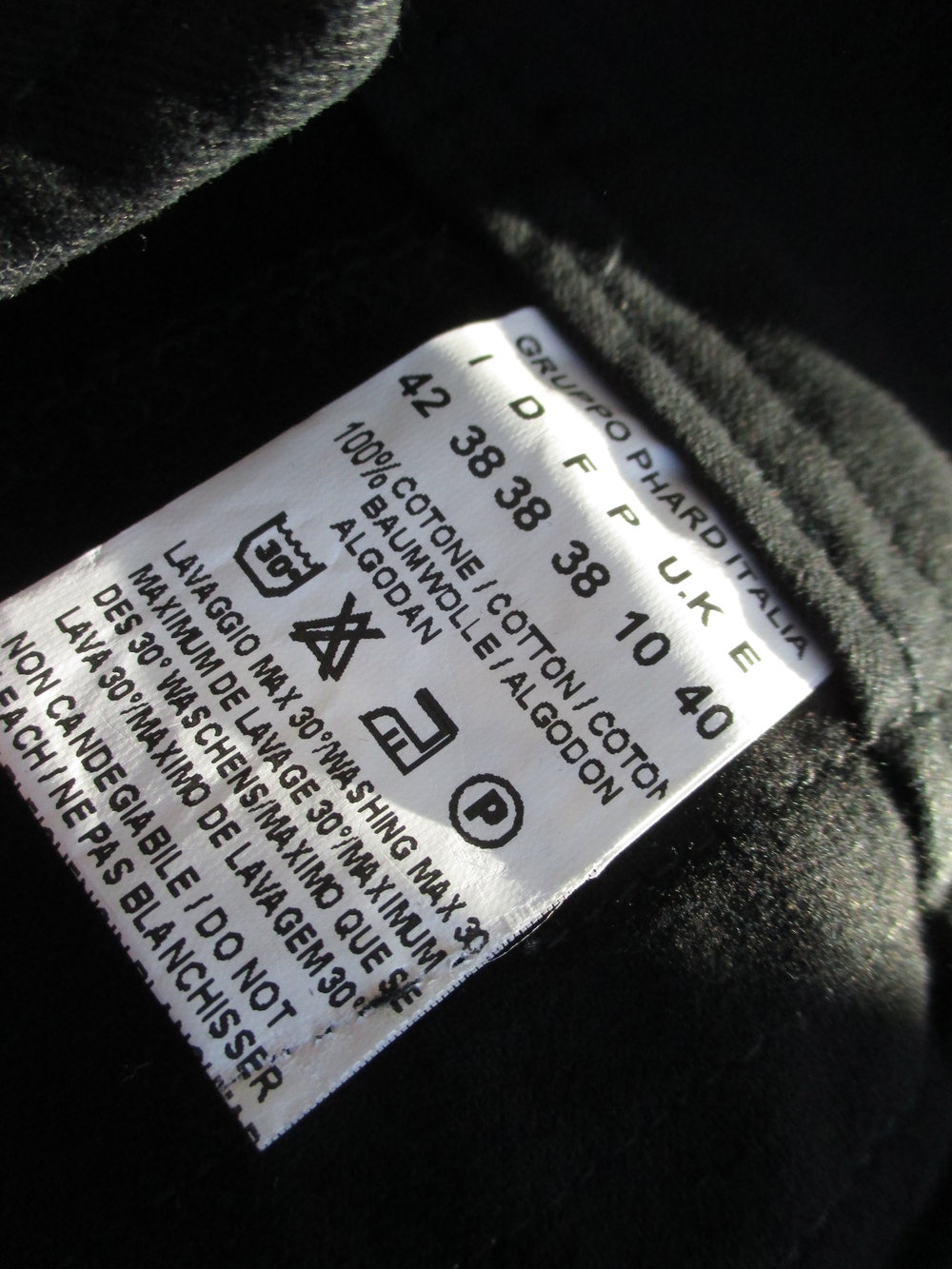 Phard; Schulmädchen Mini Rock in schwarz mit weißen Applikationen, Gr. 38, 100 % Baumwolle, neu mit Etikett