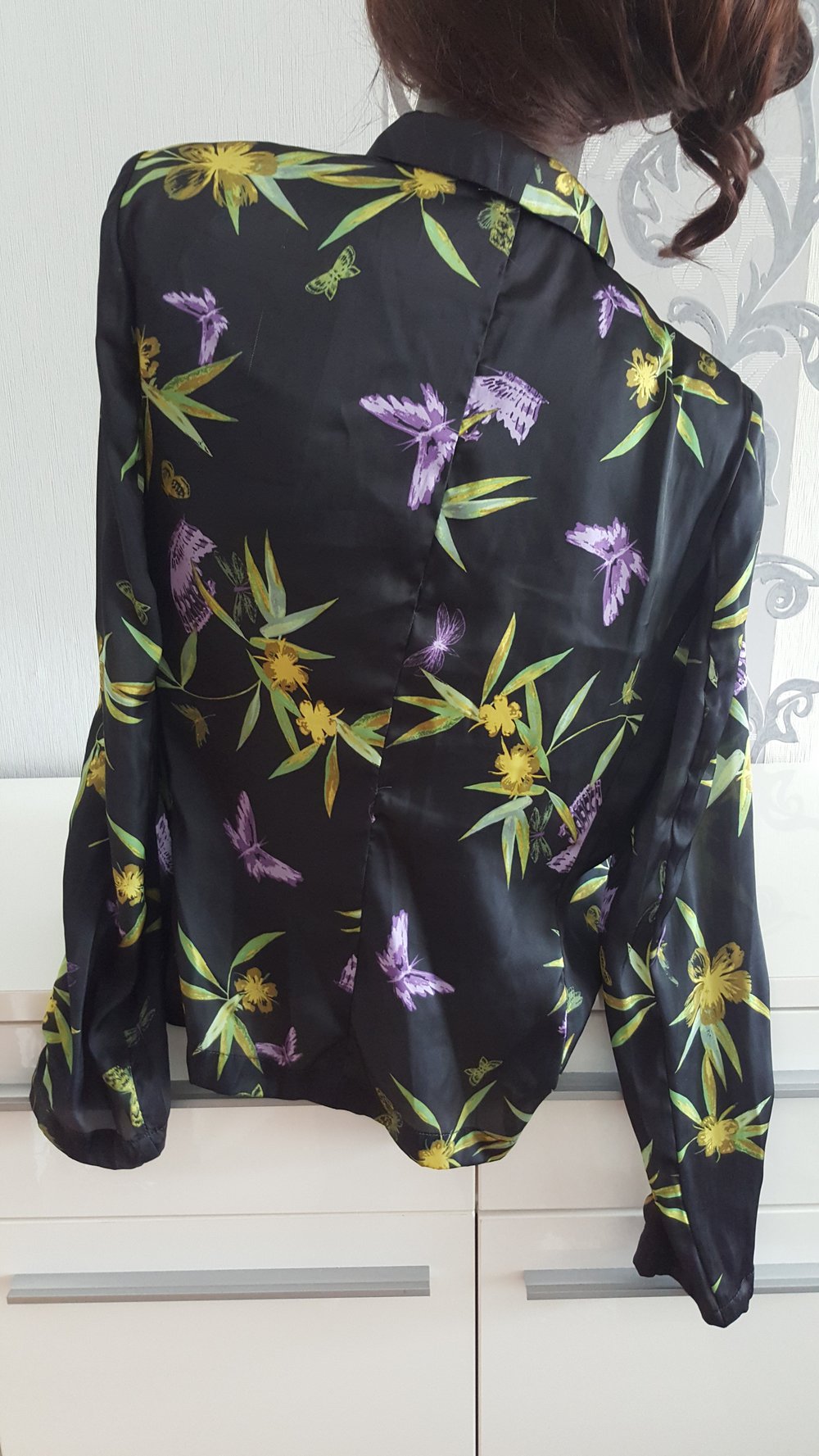 Asia Cardigan Jäckchen Schwarz mit Blumen & Schmetterling 38 M 