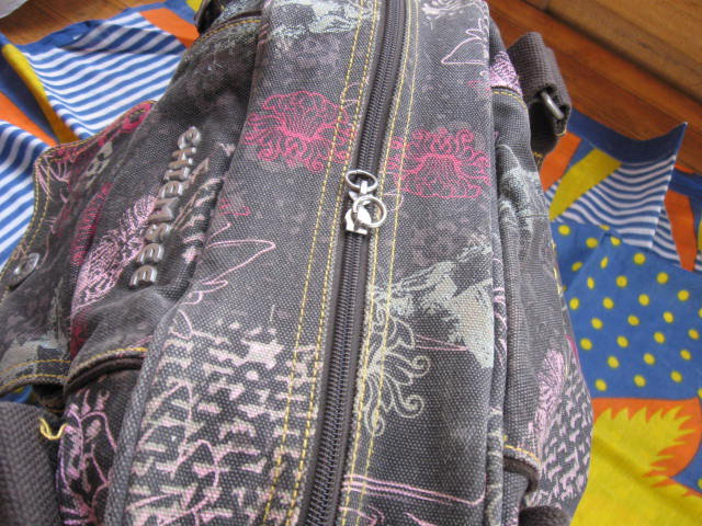 *** Geräumige Tasche ***