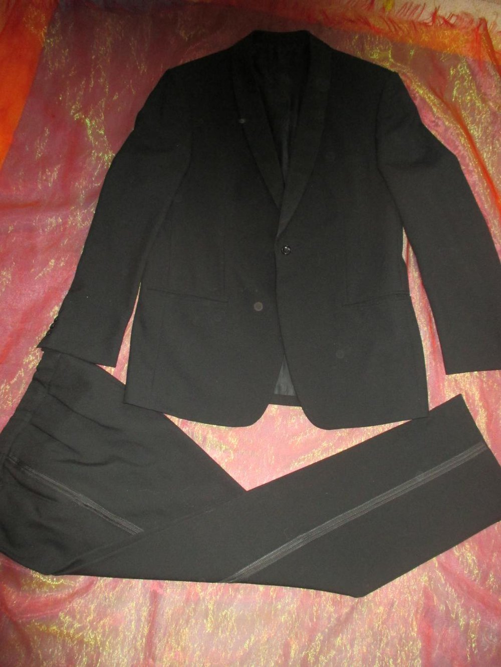 NEU * DESIGNER * Exklusive * Gesellschafts * Dinner * Hochzeits * Anlass * Ausgeh * Herren * Schurwolle und Seide * SMOKING * ANZUG 