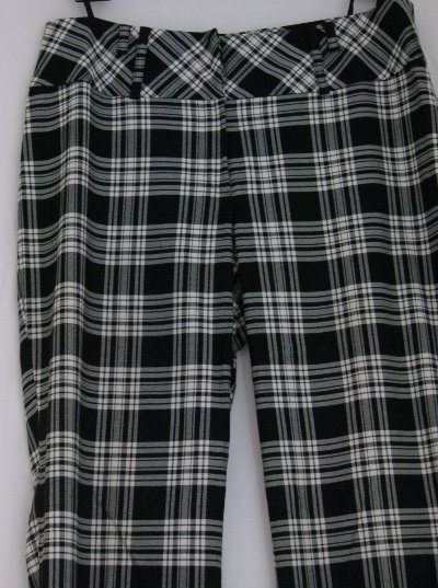 Karo Hose, schwarz/weiß kariert, Gothic Emo Punk Ska Rockabilly Alternative