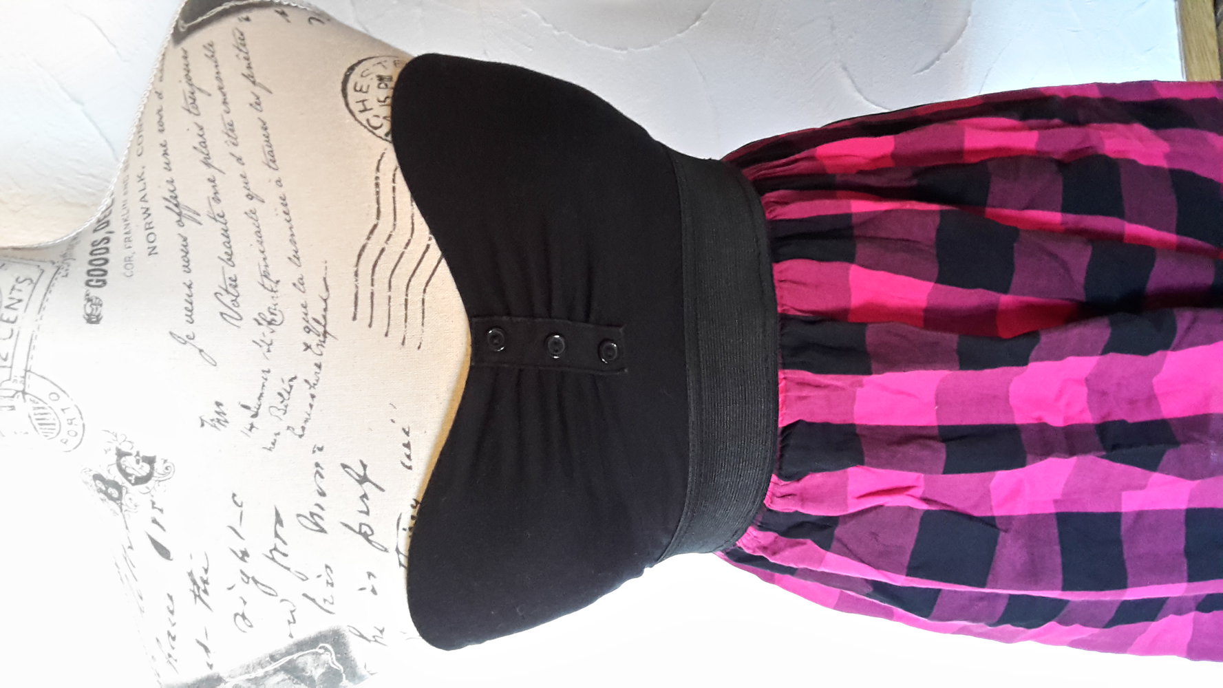 Schwarz - Pink kariertes sommerkleid 