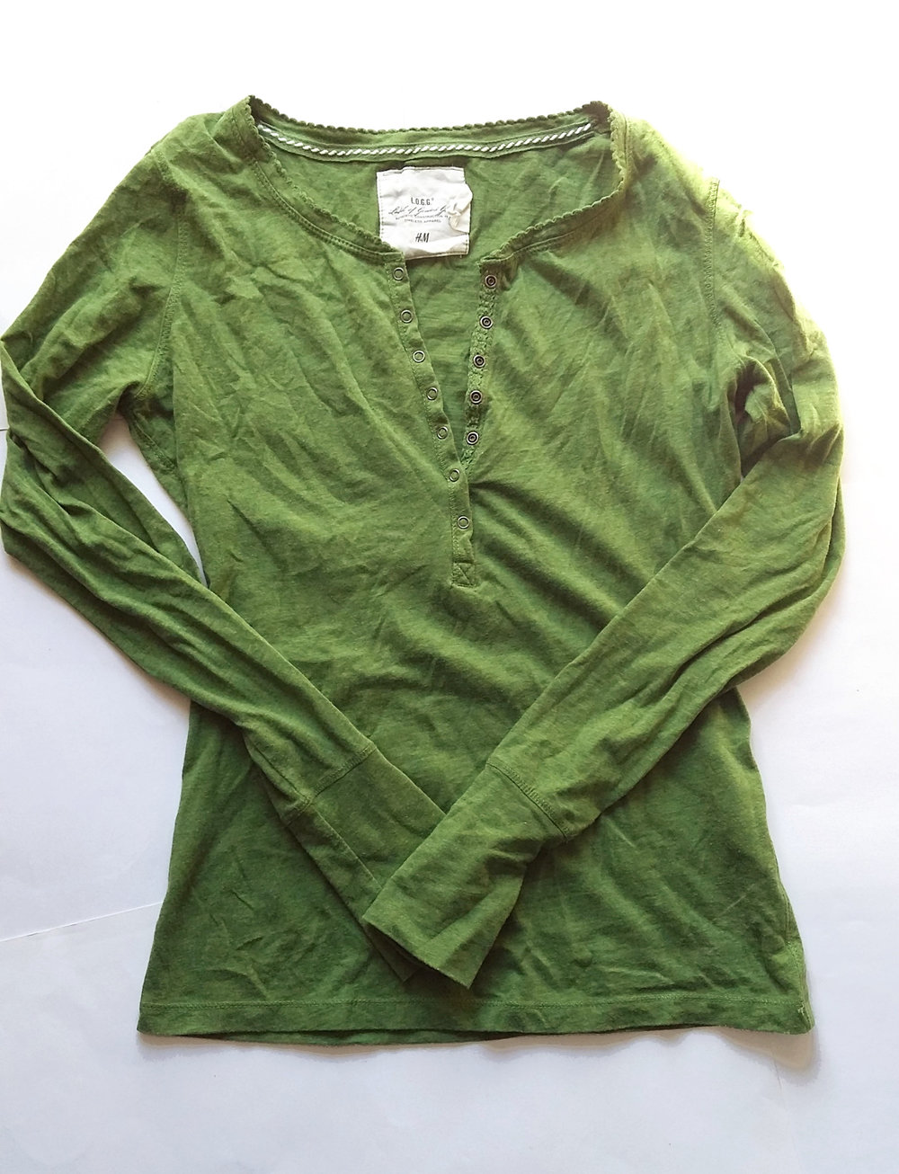 NEU Longsleeve Shirt H&M olivgrün Gr. XS mit Druckknöpfen