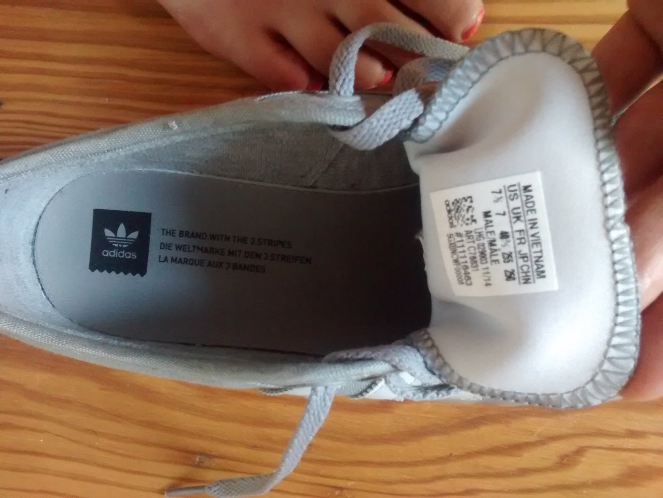 Adidas Sneaker grau braune Sohle us 7,5 40