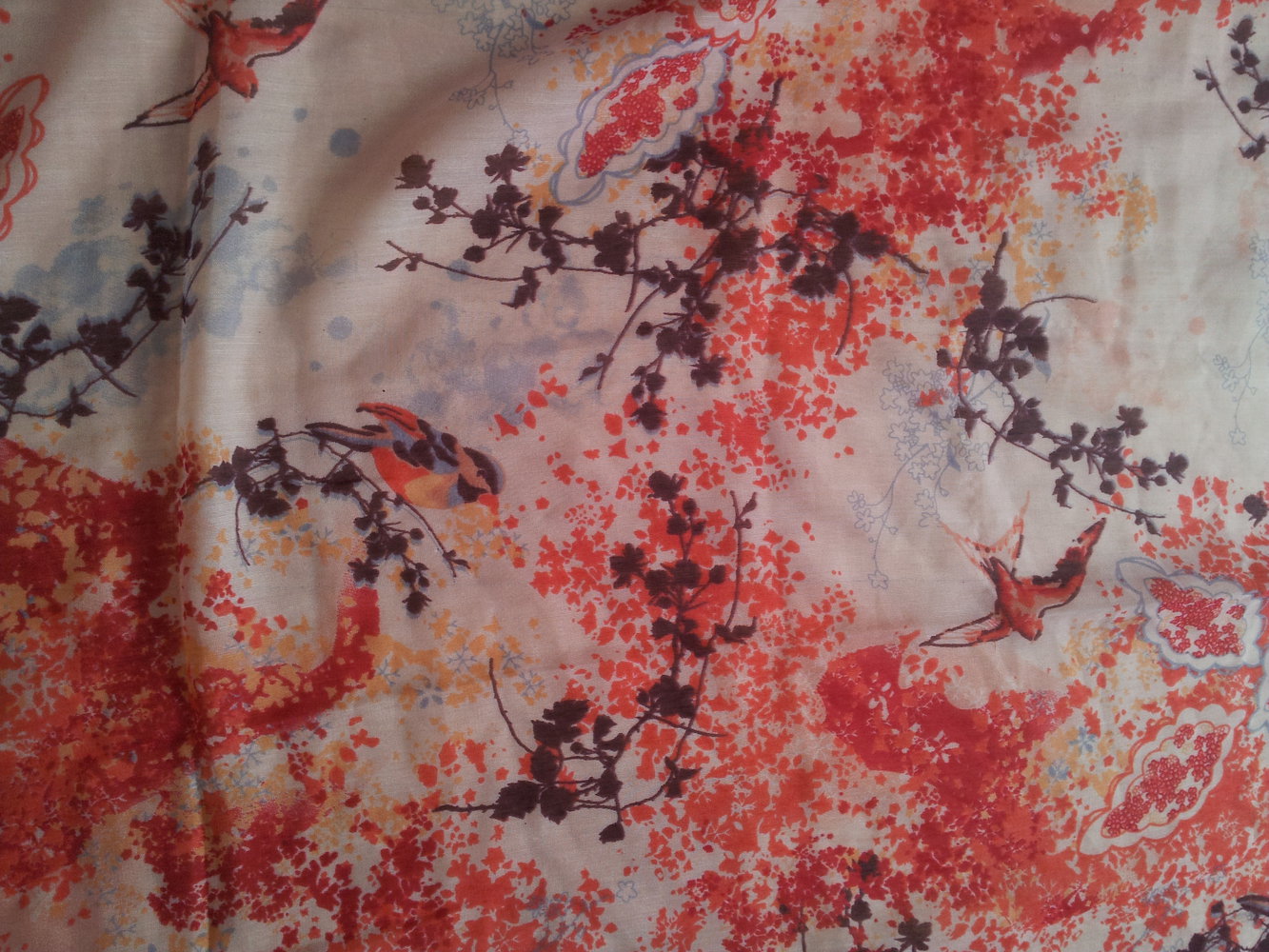  XXL leicht Tuch rot braun weiß mit Vögel Äste 