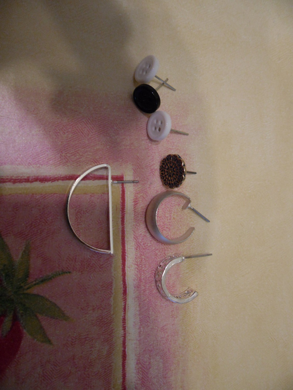 Ohrstecker, vorwiegend Einzelstücke