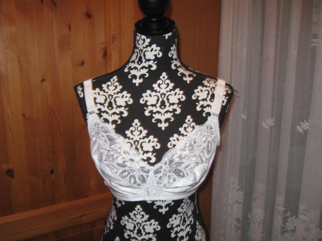 *** Eleganter BH mit Spitze ***