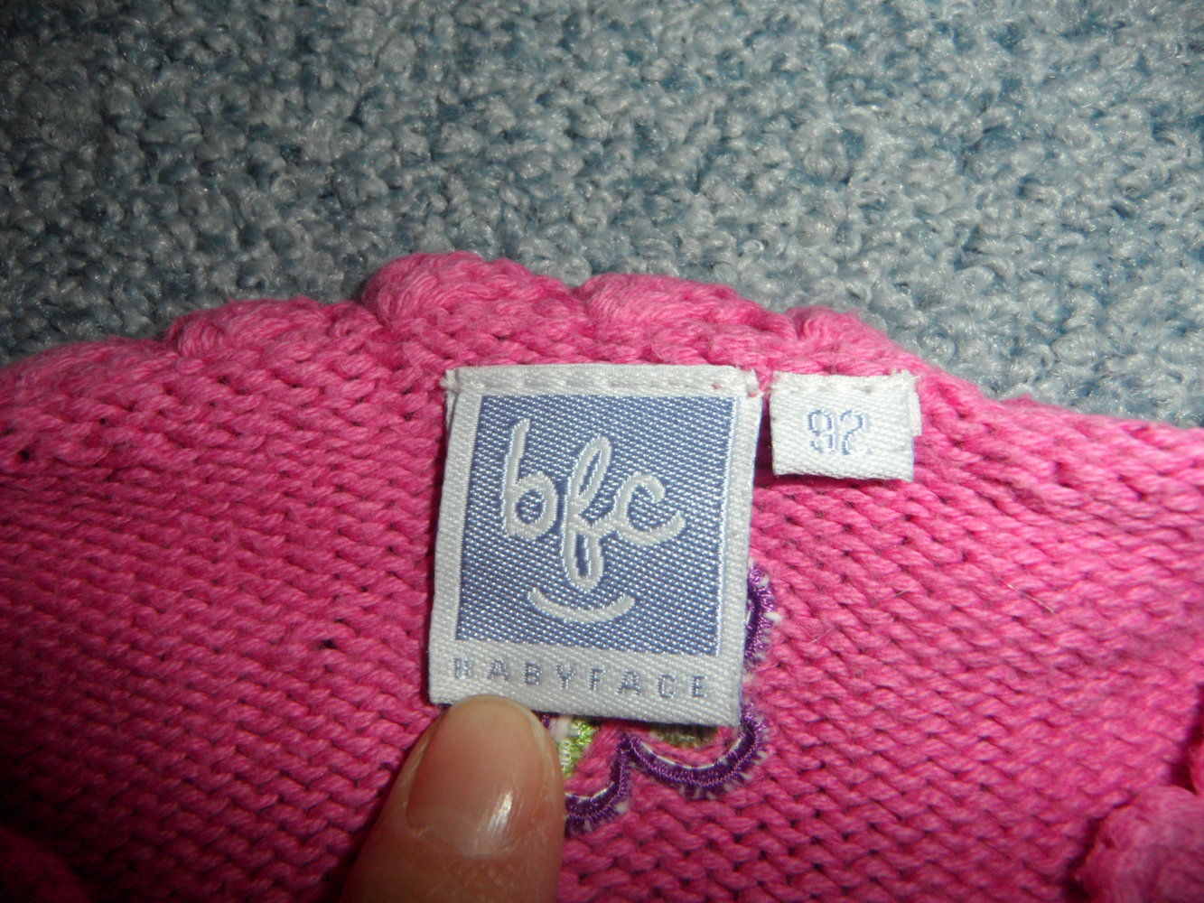 bfc babyface süße Strickjacke mit Mangel