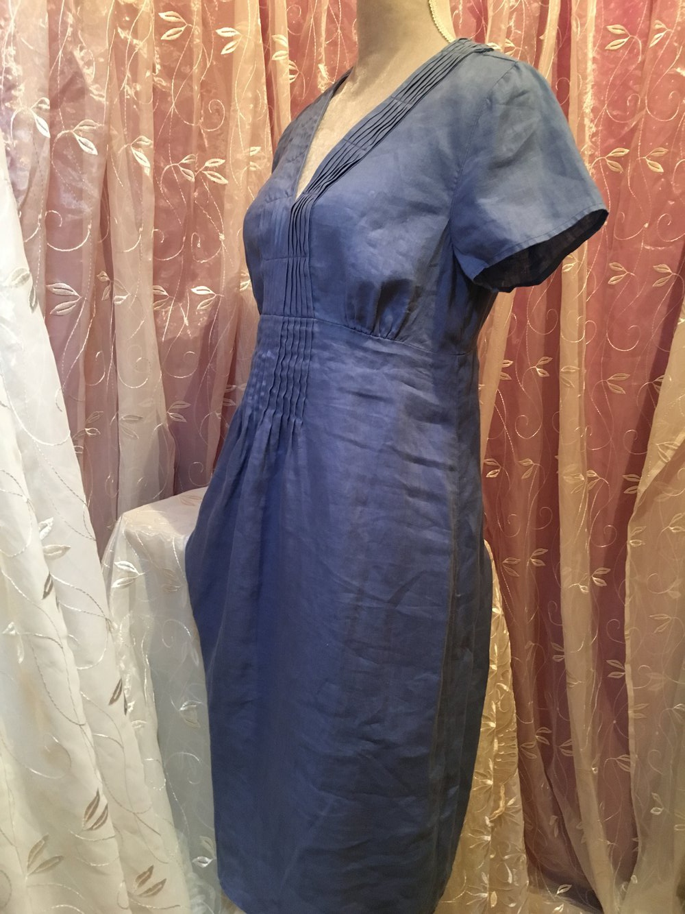 Ein Leinenkleid von Boden