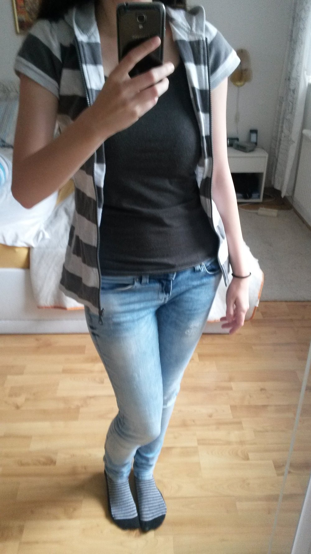 Gestreifte Jacke kurzärmlig mit Kapuze Gr. XS