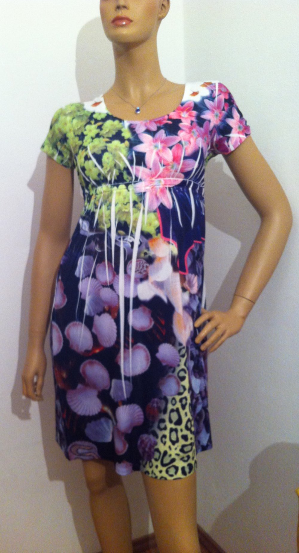 Snake Milano Kleid Abito Mezza Manica Größe 40 (IT 46)