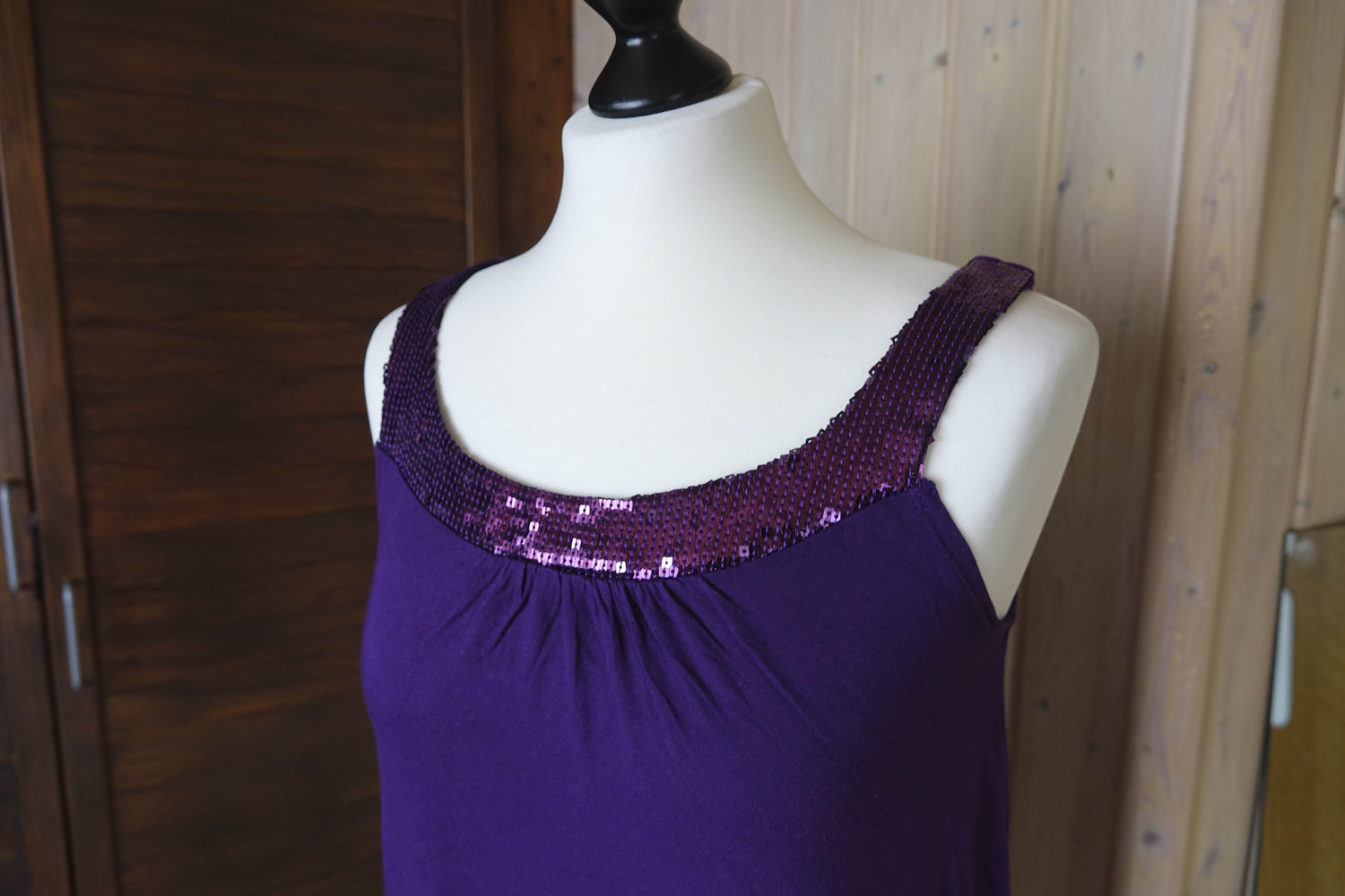 Schönes Oberteil mit Pailletten