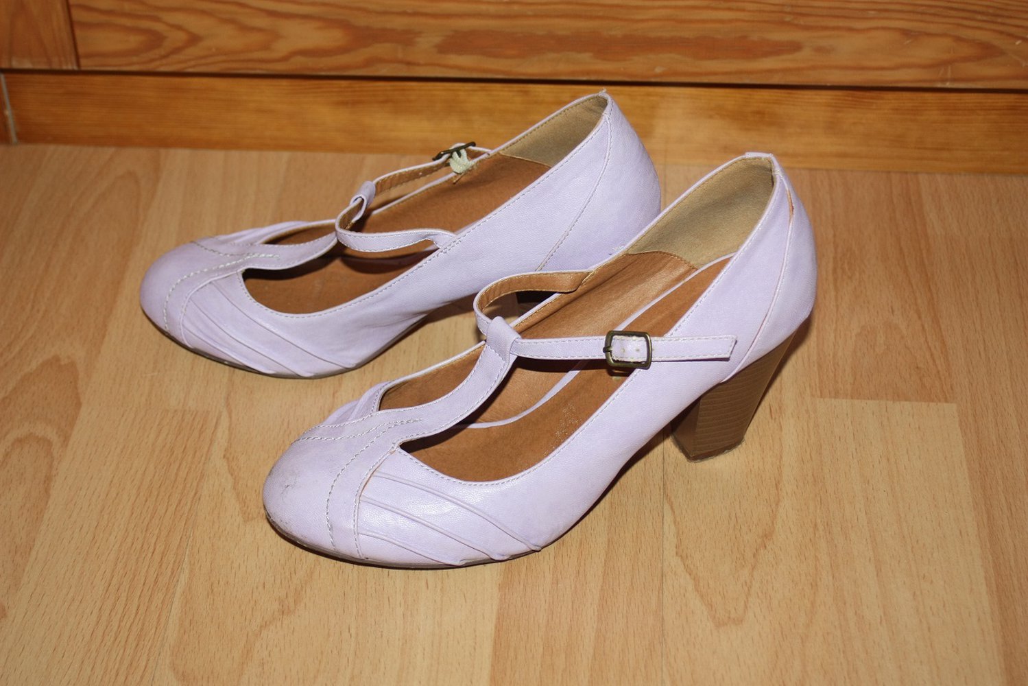 Fliederfarbene Mary Janes mit Blockabsatz, Gr. 39