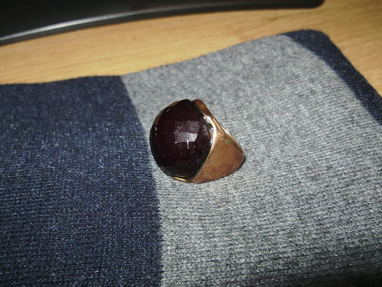 Ring bronzefarben mit großem schwarzen Stein Blogger 17mm