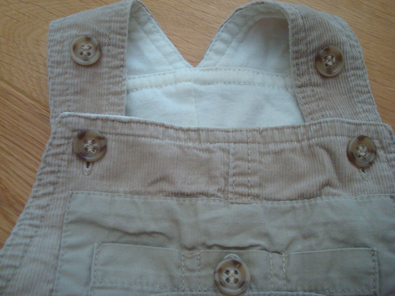 süße Cordlatzhose Gr. 62