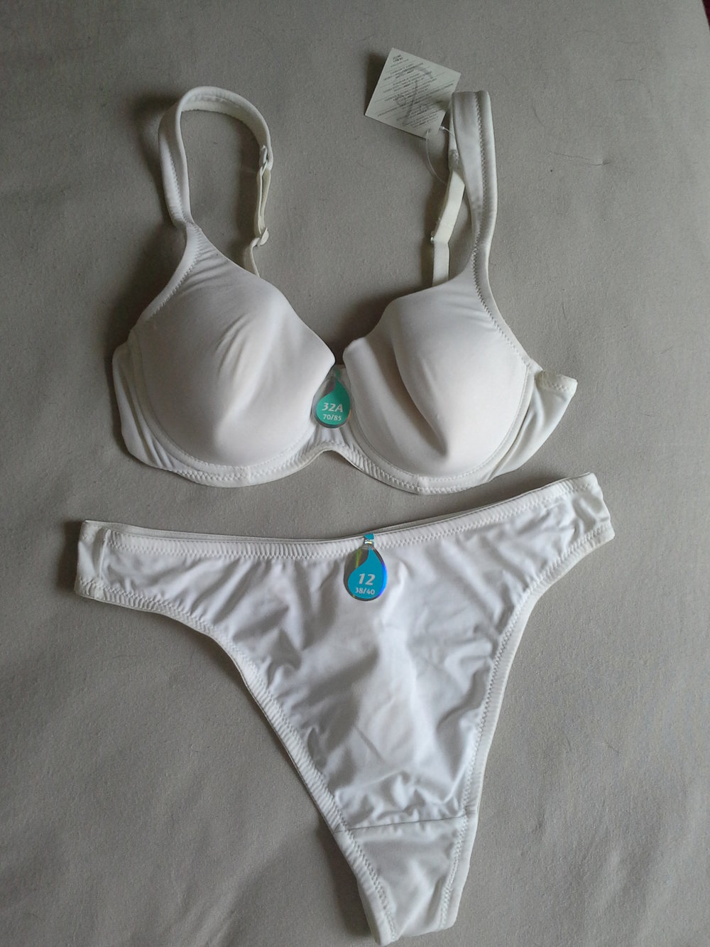 Panache Atlantis, weiß, Tanga  38 BH 70A mit Push Füllung, Neuware