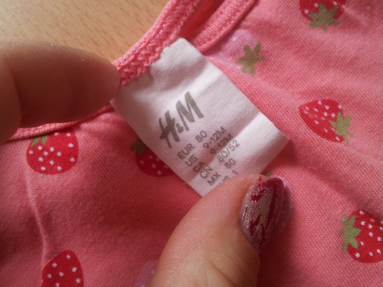 2x Kleider Erdbeeren H&M rosa rot pink Gr. 80 Zwillinge