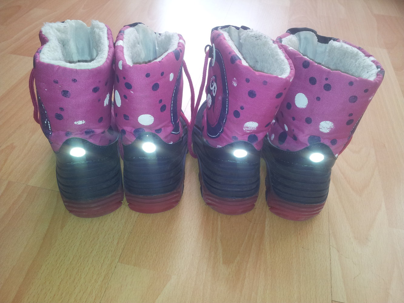 1x Winterstiefel Gr. 25  rosa blau Blinklicht