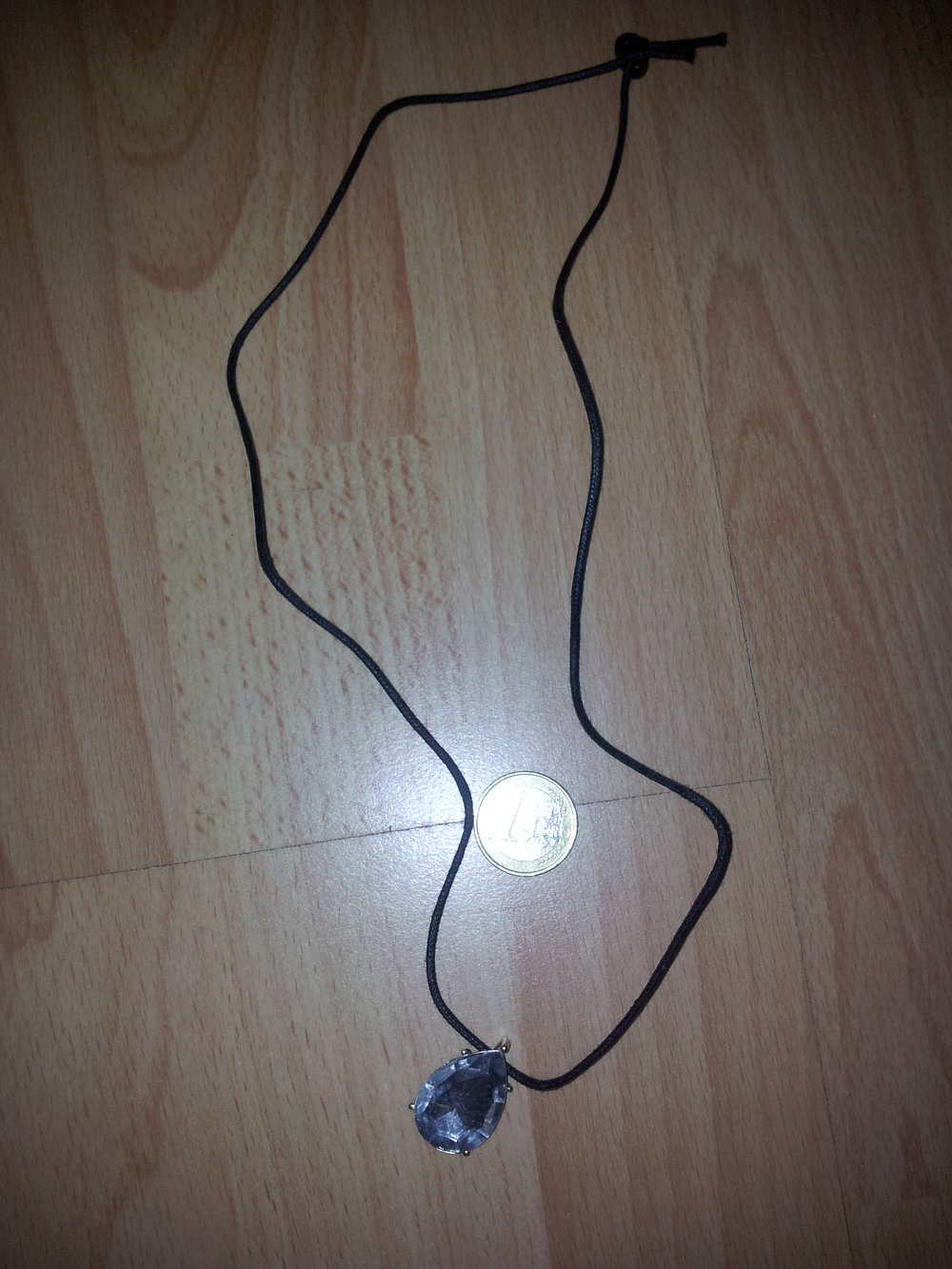 Modeschmuck Kette mit großem Kunststoff Stein  