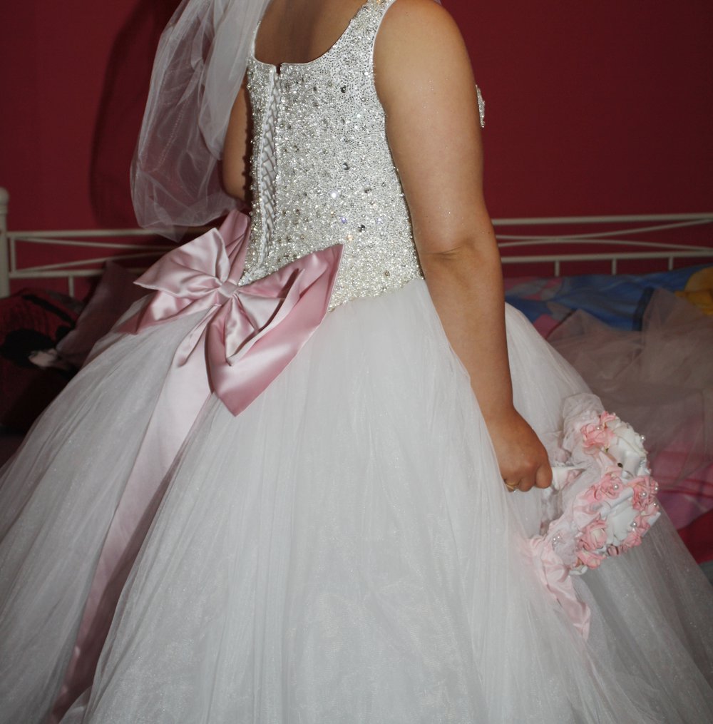 Prinzessinnen Brautkleid Sima Couture Einzelstück Hingucker Rosa Satin Schleife