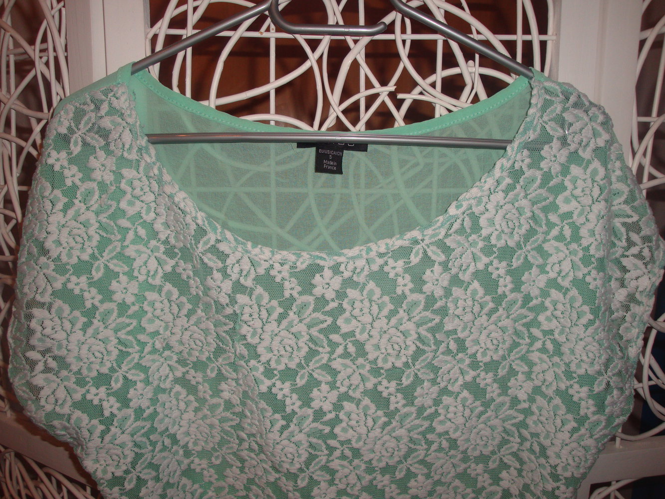 transparentes Blumenshirt