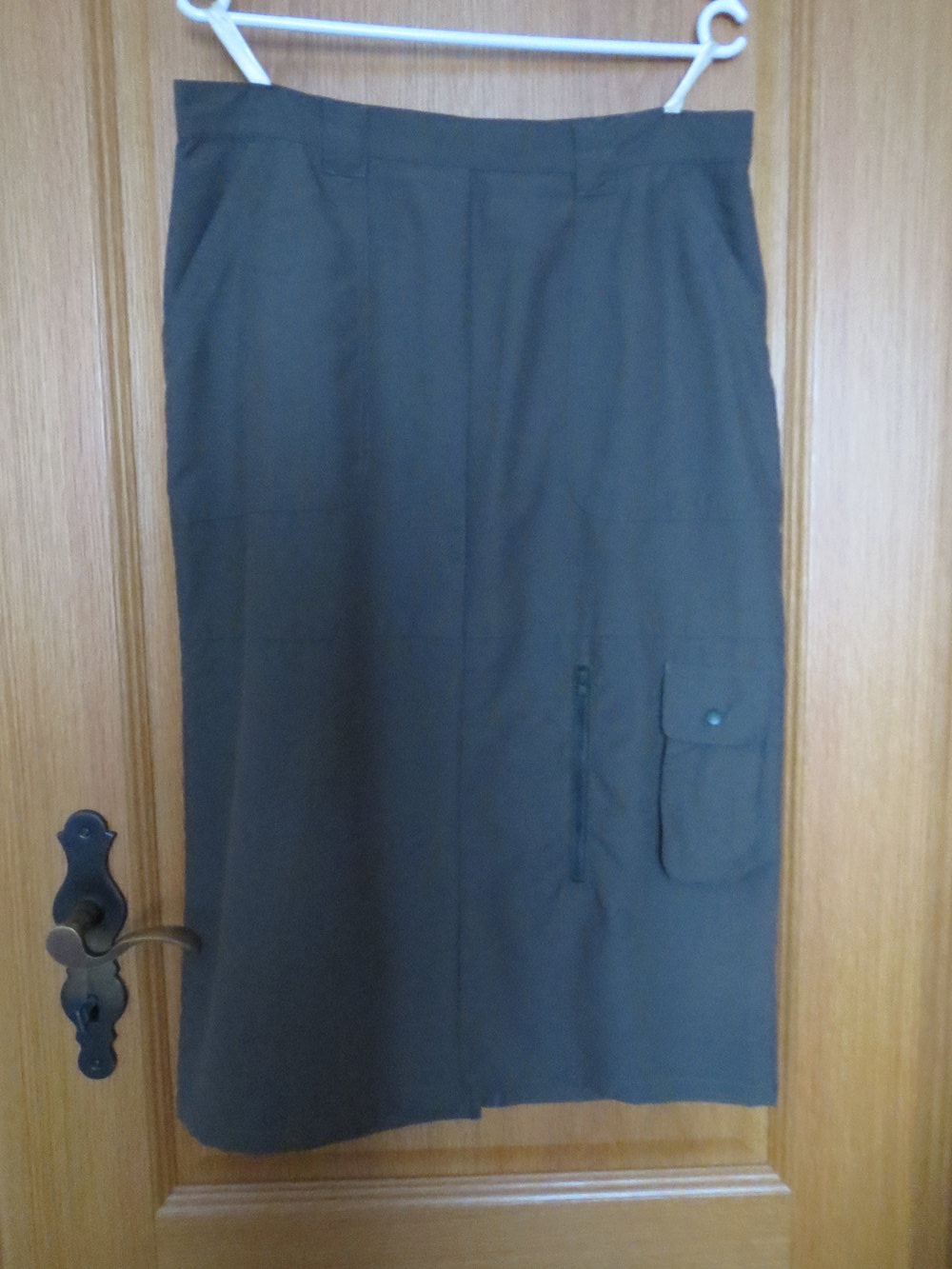 Weste und Rock, Gr.42/M, khaki