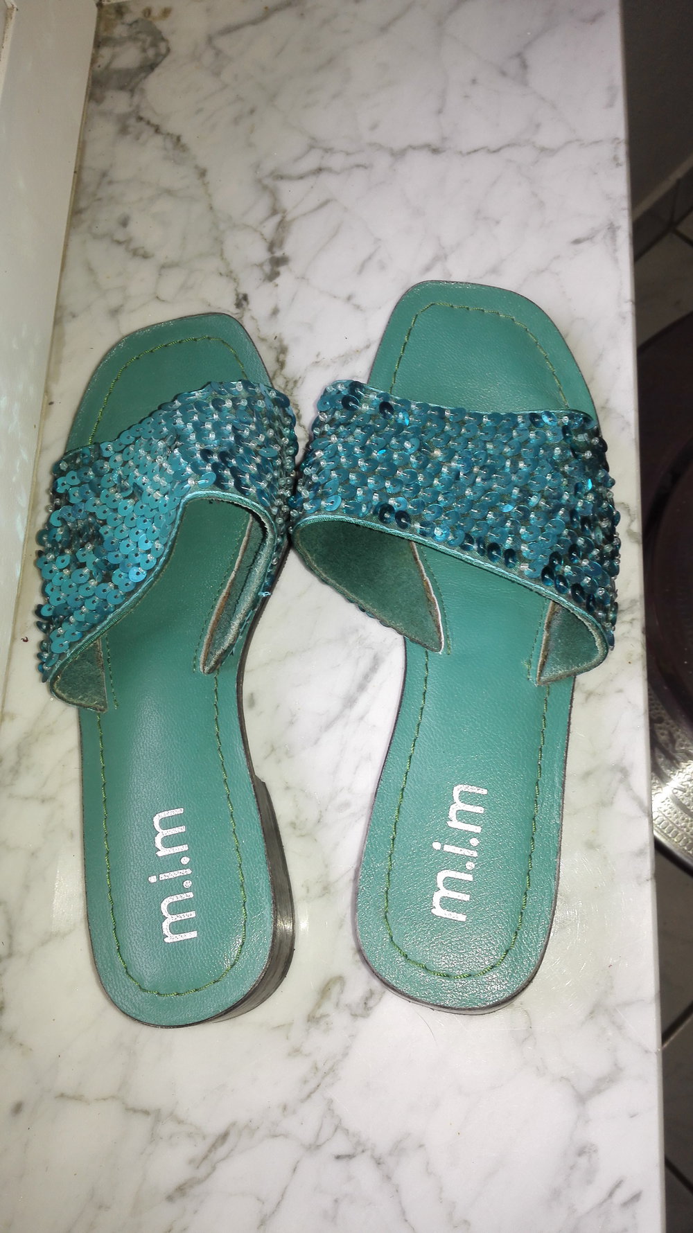 Sandalen mit Pailetten, türkis