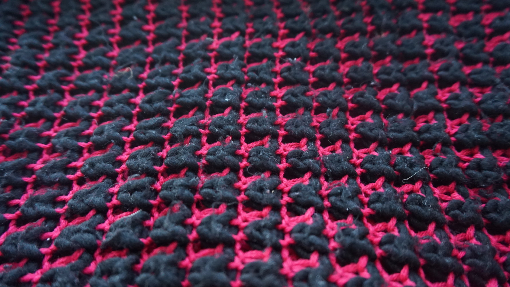 pink/schwarzer LOOP WARM, Strick