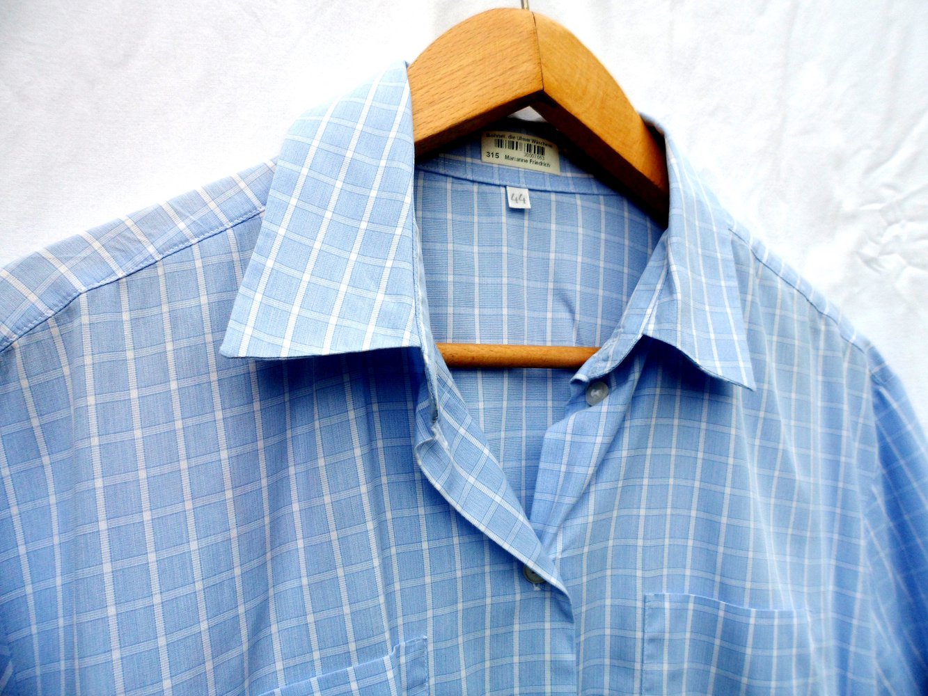 Hellblaue Karo Bluse