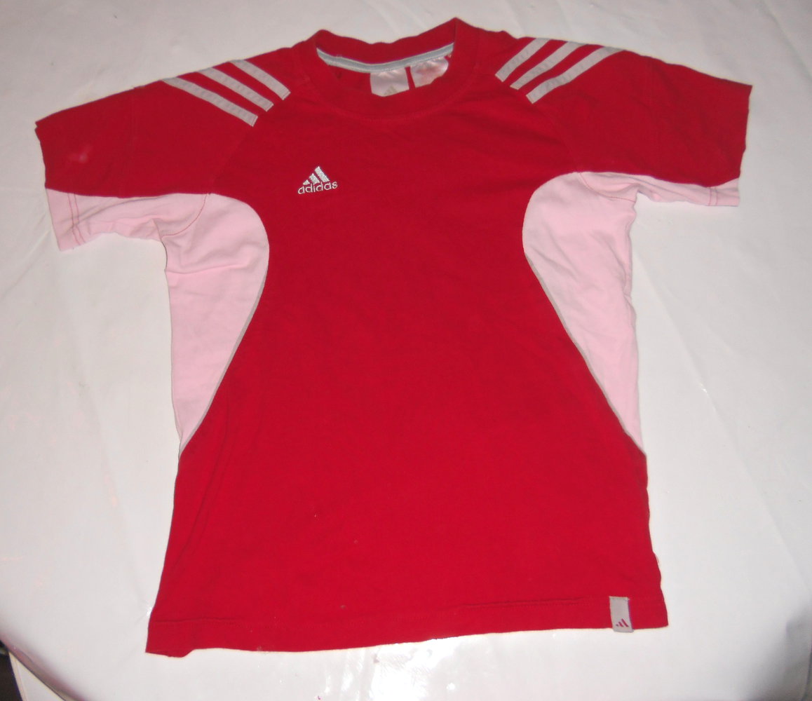 Adidas-tolles Sportshirt Gr.128 ( bis 140)