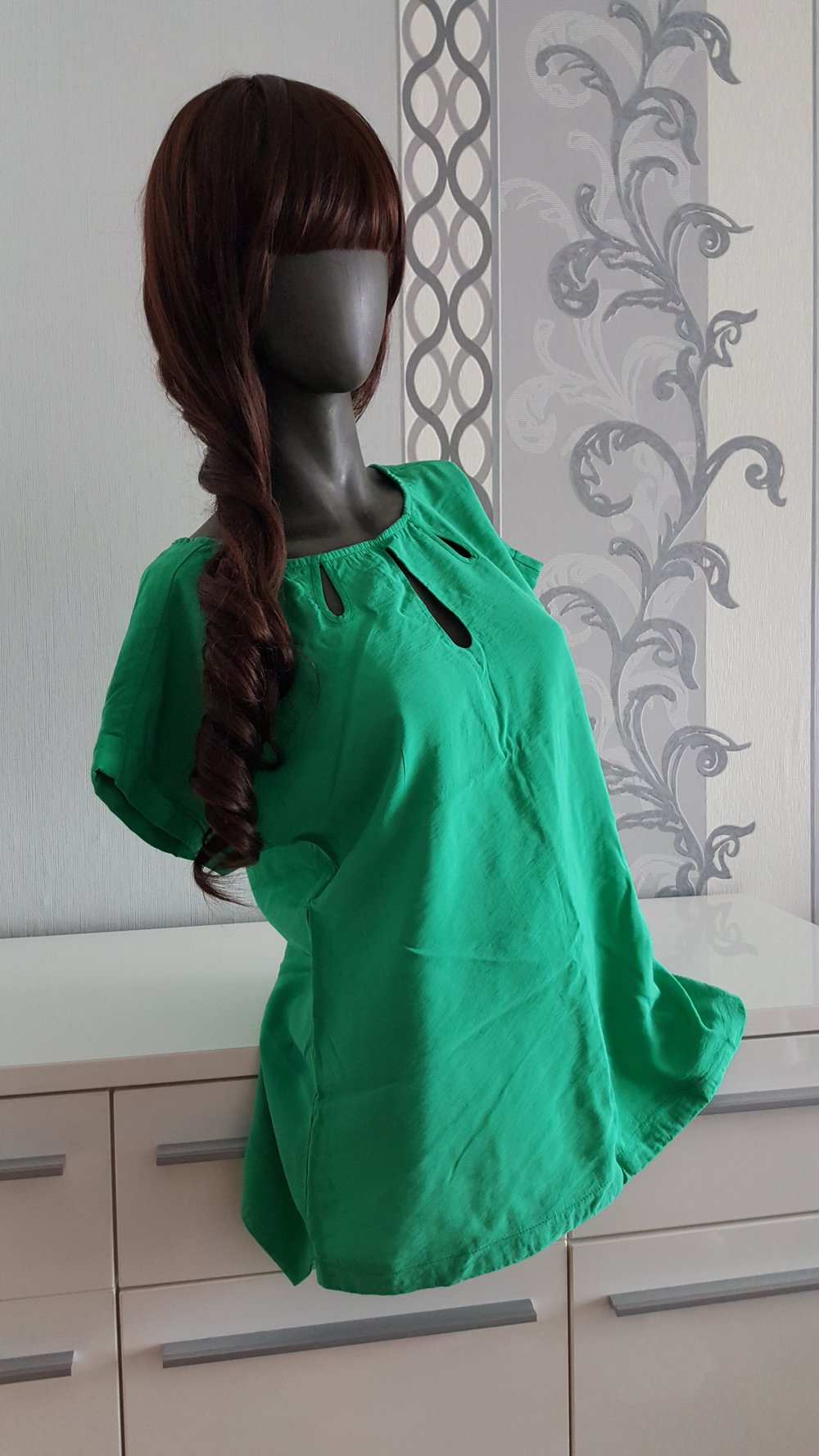 Oberteil Top Bluse Grün mit 3 Tropfen Brustausschnitt 38 M / L