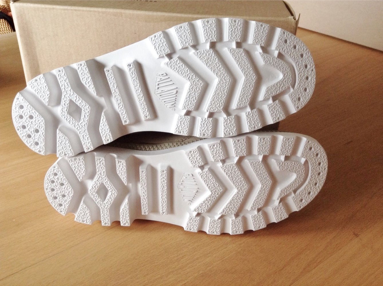 ungetragene #palladium oxford #pampa halbschuhe, safari /beige, Gr. 39