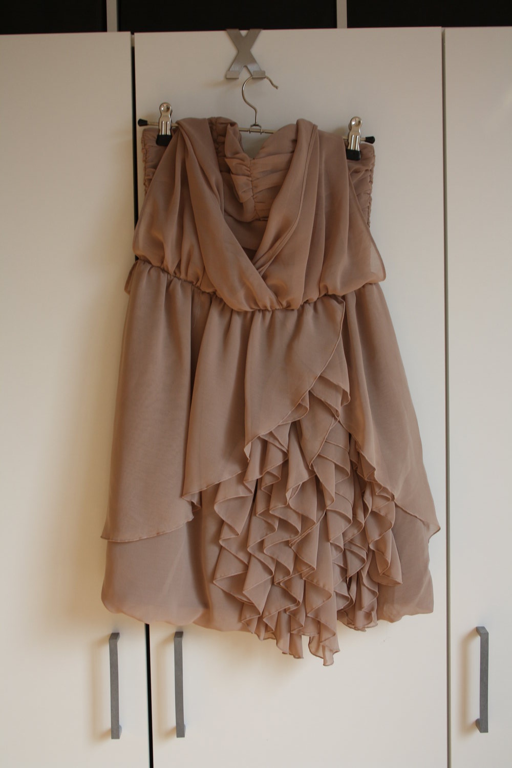 * Kleid H&M Abendkleid Rüschen nude