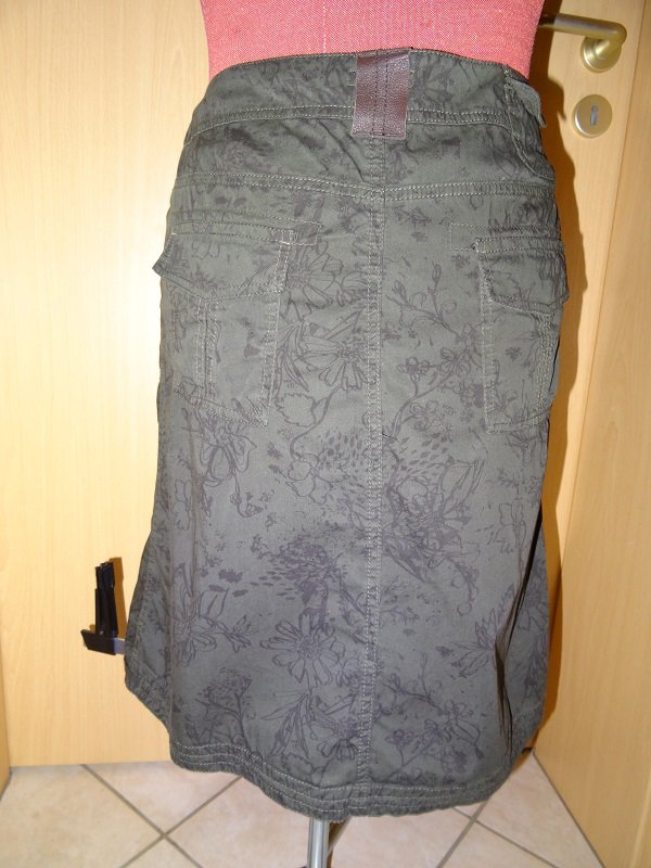 Khaki Oliv grün Rock von S'oliver Gr. 40