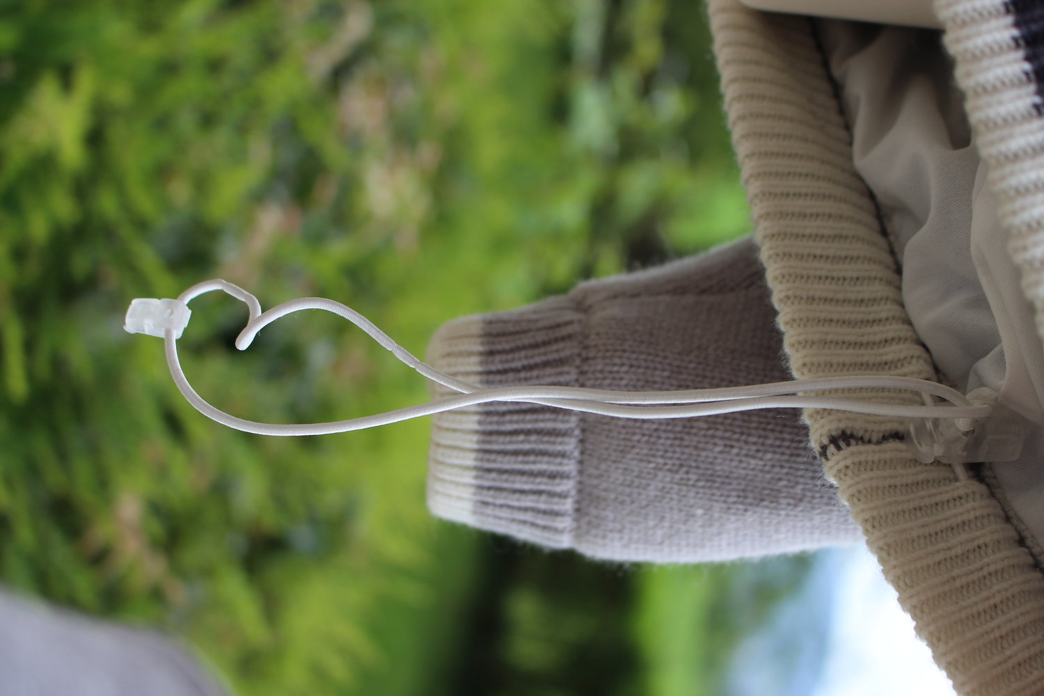 Grauer Pulli von Angelo Muroni