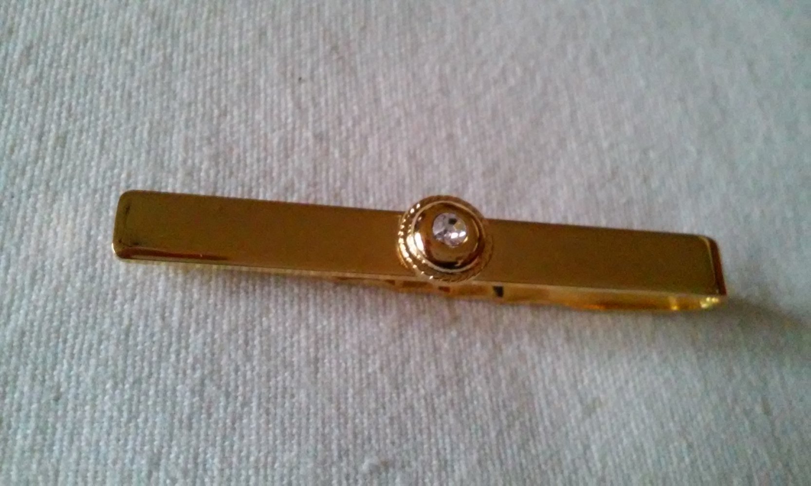 Krawatte Schlips und Krawarrennadel