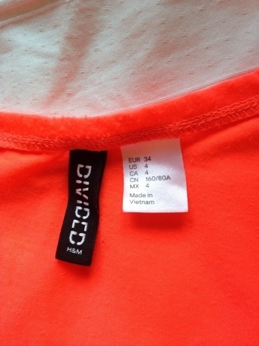 Neon farbiges T-Shirt