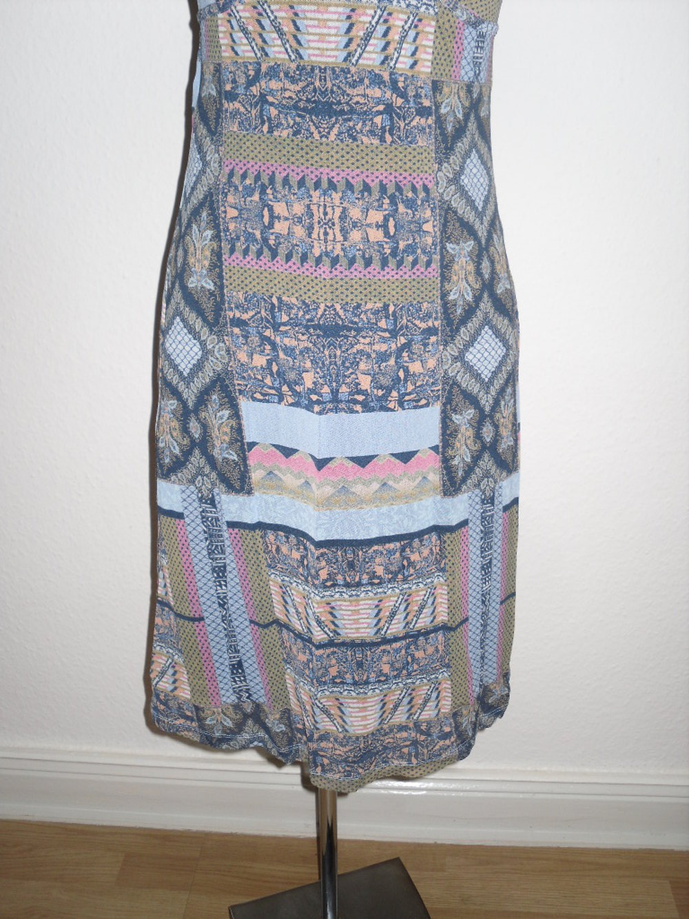 Mexx stretch Kleid mit Innenfutter in Gr. S 38 knielang