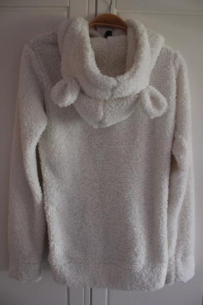 Kuschliger Pullover mit Teddyohren