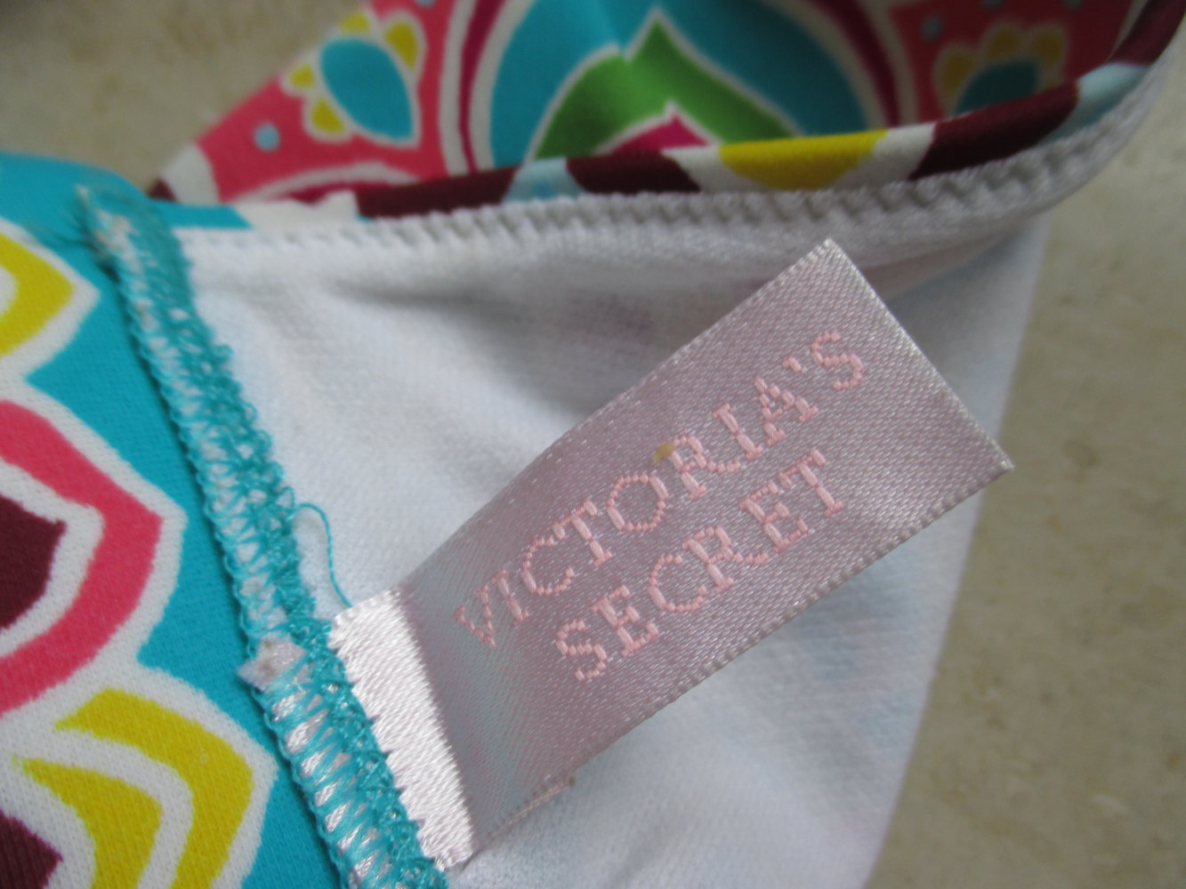 Victoria`s Secret; edler Bikini mit Ethno Muster, Gr. 36