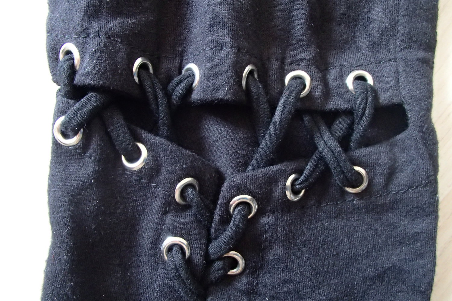 E.M.P Geschnürte Leggings