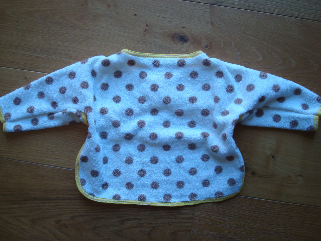 Lätzchen mit Arm und Klettverschluss, handmade, neu