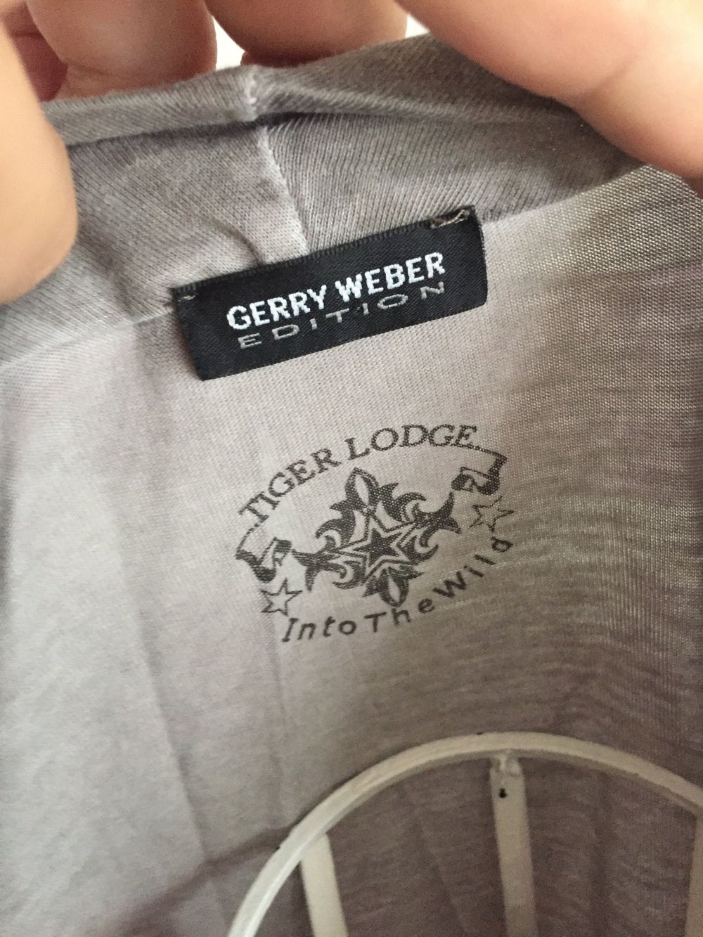 Grauer Zipfelcardigan von Gerry Weber