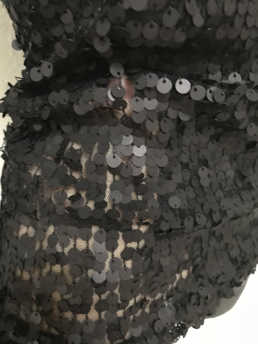 Schwarzes Paillettenoberteil 