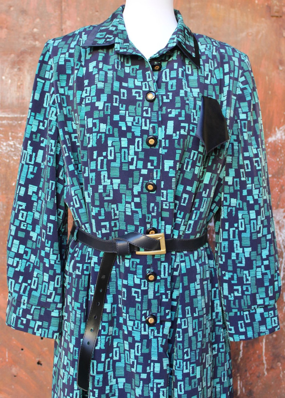 dunkelblau türkises Vintagekleid mit Muster, Kurzgröße 23 bzw. Größe 46