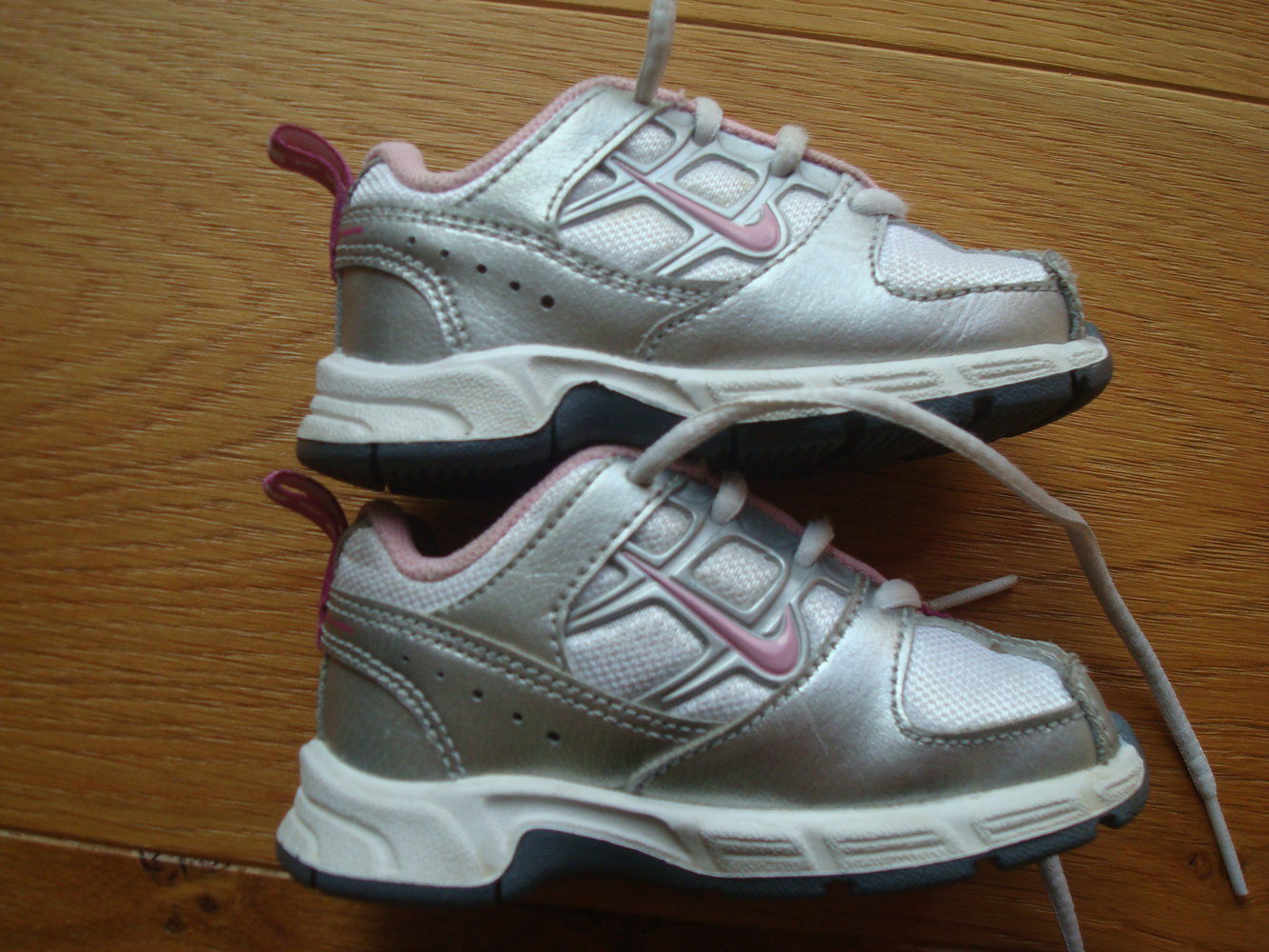 Lauflernschuhe, Sportschuhe, Halbschuhe von Nike Gr. 19