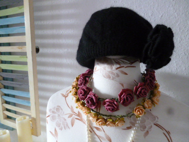 Mütze Burlesque Rose uni