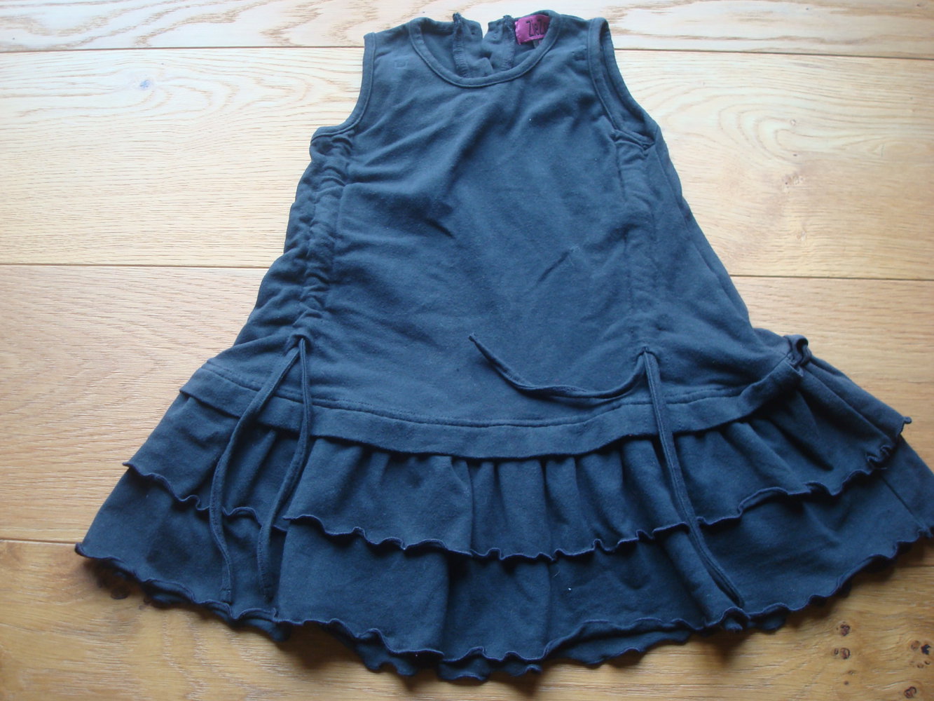 schwarzes Kleid mit Raffungen von Zie Zoo Gr. 80
