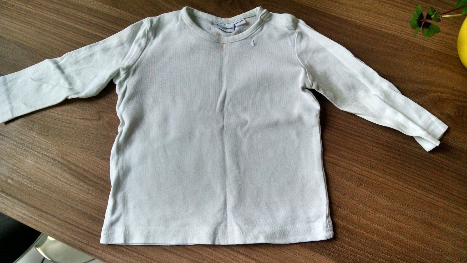 Dünnes, weißes Langarmshirt Gr. 74/80