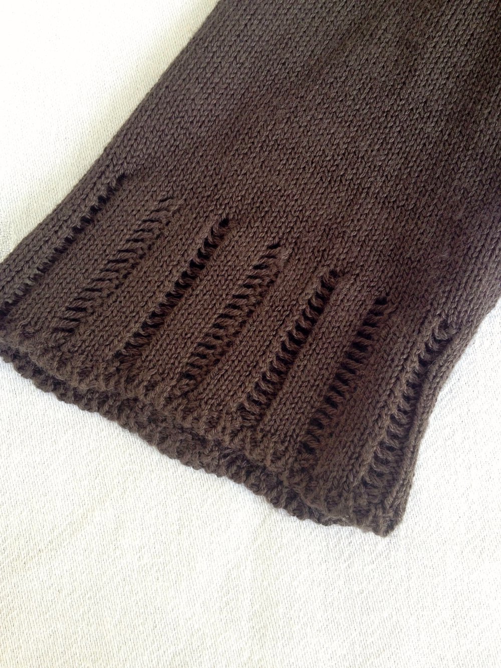 Romantische kurze Strickjacke mit Strickmuster von H&M